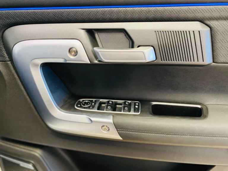 26e6403a-3d1c-484f-bacb-cd972667ad79