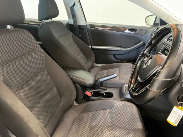 b4642bf1-bf42-486f-9e46-a64d44f36b22