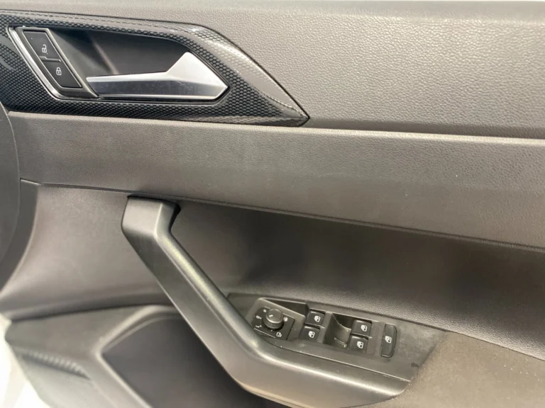 d54c4518-fb7c-413b-a3bc-c9cb3ebc6b48