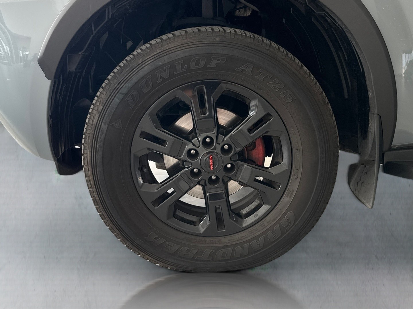 2021 NISSAN NAVARA 2.5DDTI PRO-2X A/T D/C P/U Grey - Milnerton Nissan